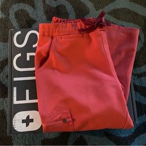 FIGS Scrubs Yola skinny in Clay